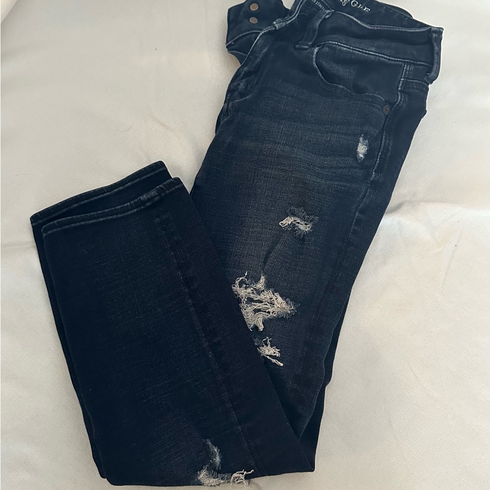 American eagle ripped cropped jeans